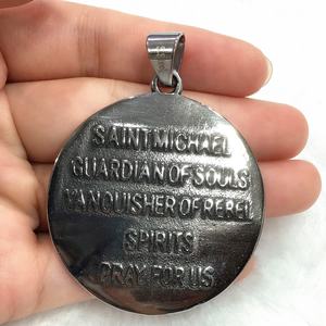 <span class=keywords><strong>Christopher</strong></span> Michael Archangel medali baja tahan karat liontin antik klasik santo pelindung untuk pria Aksesori agama Kristen - Product Image 5