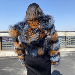 Di Vendita caldo di Inverno della <span class=keywords><strong>Pelliccia</strong></span> di Volpe Giacca Corta di Stile <span class=keywords><strong>Con</strong></span> <span class=keywords><strong>Cappuccio</strong></span> di Volpe <span class=keywords><strong>Cappotto</strong></span> di <span class=keywords><strong>Pelliccia</strong></span> Delle Donne Ritagliata Giacca di <span class=keywords><strong>Pelliccia</strong></span> di Volpe - Product Image 6