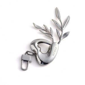 Regalo Romántico para el Día de San Valentín, Llavero de Metal Único con Diseño Creativo en Forma de Corazón - Product Image 6