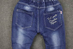 Jeans para Niños con Diseños Bordados, Estilo Nuevo, Venta al Por Mayor de Fábrica China - Product Image 5