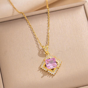 Conjunto de joyería elegante de lujo para mujer al por mayor collar de acero inoxidable con diamantes de imitación Rosa verde anillos ajustables conjunto de pendientes - Product Image 3