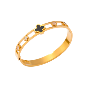 Bracciale in Acciaio Inossidabile con Design Floreale a Quattro Angoli Placcato Oro Gioielli da Donna - Product Image 1