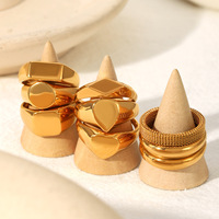   INS Wind Vergoldeter 18K Gold Edelstahlring mit Gravurmöglichkeit Hochwertiger Edelstahlring für Damen