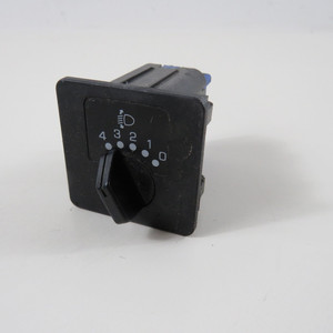 Mitsubishi Canter Mk6 1996-2005 Headlight Adjustment <b>Switch</b> <b>Motorcycle</b> Lighting System (24413 20R-1-B-1) - Product Image 1