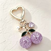 Bling strass kersen sleutelhanger met hartvormige haak parel fruit tas charme schattig dames handtas hanger sleutelring cadeau