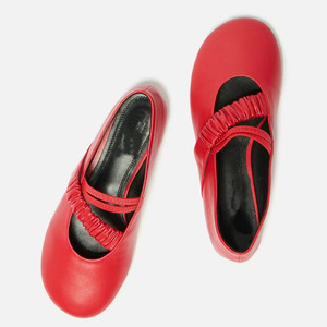 Sandales plates décontractées pour femmes, couleur bleue unie, à bout rond, avec bride extensible, idéales pour le bureau - Product Image 2