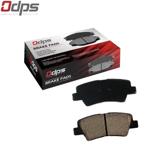 Plaquettes <span class=keywords><strong>de</strong></span> <span class=keywords><strong>frein</strong></span> en céramique semi-métalliques à faible teneur en métal, durables et silencieuses, personnalisées en usine pour voitures - Product Image 1