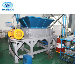 Macchina della trinciatrice del bordo di legno del frantoio del barilotto di plastica residuo 100-3000 kg/h <span class=keywords><strong>con</strong></span> il <span class=keywords><strong>braccio</strong></span> di pressatura - Product Image 3