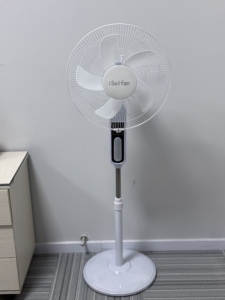 Hiệu suất cao RGB đuổi Đèn năng lượng mặt trời Fan Đa-Chức năng năng lượng mặt trời bảng điều chỉnh tầng người hâm mộ với điều khiển từ xa và đầu ra USB - Product Image 2