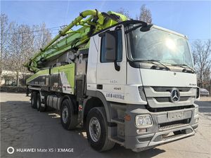 Bomba de Concreto Montada en Camión Zoomlion de 56m y 63m con Motor Benz, Componentes Clave: Motor, Caja de Cambios, Engranajes, Rodamientos, PLC - Product Image 5