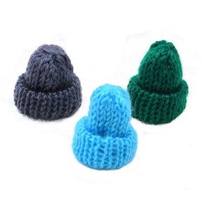 Mini-chapeau tricoté fait main, accessoire de bijouterie, forme ronde, objet d'art et de collection, artisanat - Product Image 4