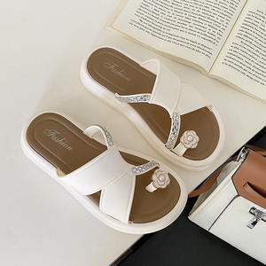 Fashionable Versatile Soft Soled Beach Shoes For Outerwear Paired With Casual Flat Slippers For Women - Product Image 3