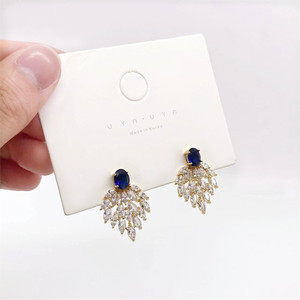 Zhenlu Jewelry Leaf <b>Stud</b> <b>Earrings</b> Micro Insert Zircon Copper Alloy Party Fashion <b>Earrings</b> Geometric Plant Design - Product Image 4
