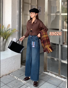 大码女式高腰阔腿牛仔裤常规版型四季弹力透气环保牛仔裤涤纶 - Product Image 3