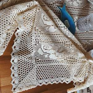 Mantel pastoral <span class=keywords><strong>de</strong></span> estilo americano Tejido <span class=keywords><strong>de</strong></span> color sólido con encaje <span class=keywords><strong>de</strong></span> lujo ligero y tecnología <span class=keywords><strong>de</strong></span> costura <span class=keywords><strong>de</strong></span> encaje - Product Image 3