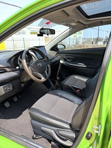 Toyota <span class=keywords><strong>Yaris</strong></span> L 1.5E Automatica, Hatchback <span class=keywords><strong>1.5</strong></span> Litri a Basso Consumo, per Spostamenti Urbani, Economica, Benzina, Sedili in Tessuto, R15 - Product Image 4