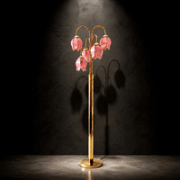 Lampe sur pied en verre en forme de tulipe romantique française, avec pétales, finition métallique dorée, douille E26, éclairage décoratif pour la maison