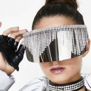 Lunettes de soleil tendance 2020, vente chaude, UV400, surdimensionnées, avec strass, verres monobloc, pour femmes - Product Image 1