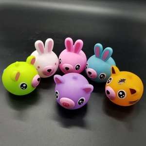 ของเล่นบีบสัตว์น่ารักดีไซน์ใหม่ พีวีซีหลากสี ลิ้นป๊อปอัพ สำหรับเด็กชายและเด็กหญิง อายุ 5 ถึง 7 ปี ขนาด 7-8 ซม. - Product Image 4