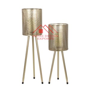 Maceta decorativa hecha a mano de nuevo diseño 2025 con soportes portavelas superventas con soportes para decoración para sala de estar - Product Image 1