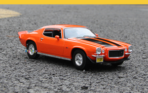 <span class=keywords><strong>Maisto</strong></span> Diecast, Modelo de Auto de Aleación a <span class=keywords><strong>Escala</strong></span> <span class=keywords><strong>1</strong></span>:<span class=keywords><strong>18</strong></span> del Camaro 1971 para Colección - Product Image 2