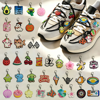 Breloques personnalisées pour lacets de baskets, pendentifs DIY en PVC détachables, animaux sportifs, kit de breloques pour lacets avec fermoir mousqueton, vente en gros