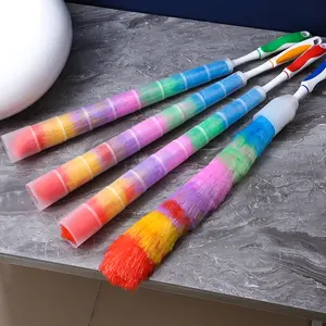 Дастер из микрофибры радужного цвета с гибкой пластиковой резиновой ручкой для уборки дома