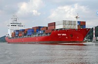 Navire porte-conteneurs à double coque de 24 095 DWT, 1 698 TEU