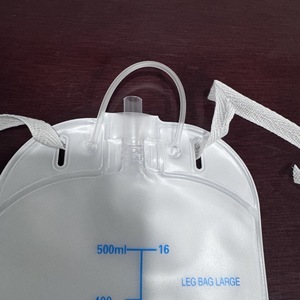 Leg Bag Large 500ml Urine Collection Bag <b>Adjustable</b> <b>Strap</b> For Middle Aged And Elderly PVC Material - Product Image 2