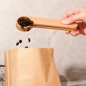Cuillère à café en bois personnalisée avec clip pour sac, cuillère à café en bois gravée personnalisée, cadeau pour les amateurs de café - Product Image 3