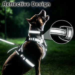 Conjunto de Arnés y Correa Reflectantes para Perros Pequeños y Grandes, para Entrenamiento al Aire Libre, Caminatas, Arnés Transpirable y Acolchado para el Pecho - Product Image 6