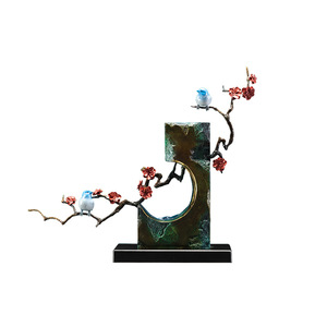 Adorno de cobre con diseño de flor de ciruelo y pájaro, decoración de escritorio, regalo de oficina Feng Shui - Product Image 1