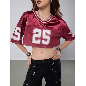 Camiseta corta clásica <span class=keywords><strong>de</strong></span> fútbol <span class=keywords><strong>americano</strong></span> personalizada para mujer, camisetas <span class=keywords><strong>de</strong></span> gran tamaño con cuello <span class=keywords><strong>de</strong></span> pico para chicas adolescentes, camisetas informales - Product Image 1