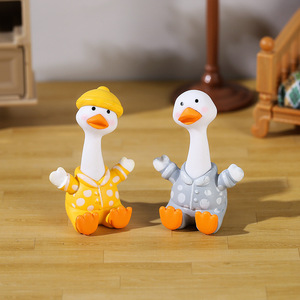 Resin Duck Figurine Cartoon Animal Craft Home Desktop Decoration <b>Miniature</b> Artistic Decor For Room Or Car - Product Image 3