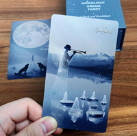 Cartes Oracle personnalisées avec impression CMYK colorée, boîte à clapet magnétique, papier PVC, design personnalisé, finition haute brillance, feuille d'arc-en-ciel, tarot