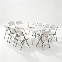 Tables de banquet pliantes en plastique rondes et rectangulaires à bas prix avec housse de table pour la vente, tables et chaises de mariage