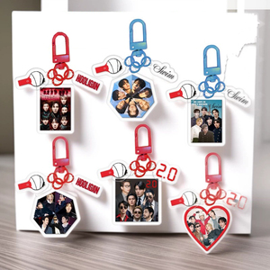 Venta al por mayor de accesorios de acrílico para llaveros DIY de tres piezas, temática Arirang Album Periphery JK Suga V Jin - Product Image 1