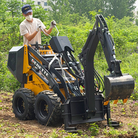 Minipala caricatrice Derette 450 con retroescavatore in vendita, compatta con benna anteriore per scavi agricoli e utilità.