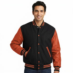 Veste universitaire de baseball rouge et noire la plus vendue, unisexe, avec manches en cuir personnalisées, en tissu de laine, à capuche et patchwork sur le devant - Product Image 1