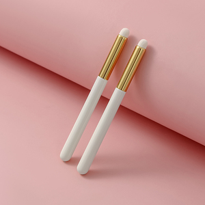 Round Head Lip Brush Portable <b>Lipstick</b> Smudge Concealer Brush for Tear Groove Makeup - Product Image 3