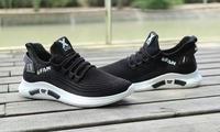 Chaussures de sport pour hommes YONGGE 2023, chaussures blanches légères respirantes en mesh pour l'été avec amorti