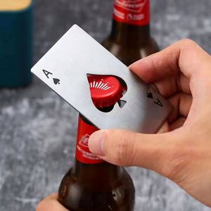 Abridor de Botellas Metálico Personalizado en Forma de Tarjeta de Crédito, de Acero Inoxidable Plateado, con Diseño de As de Espadas - Product Image 4