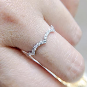 Anello di fidanzamento da donna Q516 con zirconi cubici, montatura pavé, pietra rotonda, anelli alla moda per fedi nuziali - Product Image 6