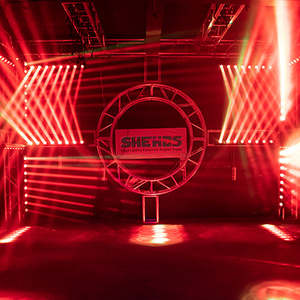 SHEHDS <span class=keywords><strong>Testa</strong></span> <span class=keywords><strong>Mobile</strong></span> <span class=keywords><strong>a</strong></span> 8 Occhi con Effetto Fascio RGBW 4 in 1, Illuminazione <span class=keywords><strong>LED</strong></span> per Palcoscenico, per Feste DJ, Discoteche, Bar e Pub - Product Image 5