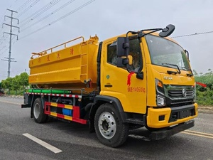 Manual transmission <b>suction</b> truck, equipped with a vacuum <b>pump</b>, used for septic tank <b>suction</b>, 12-wheel vacuum <b>suction</b> truck - Product Image 3