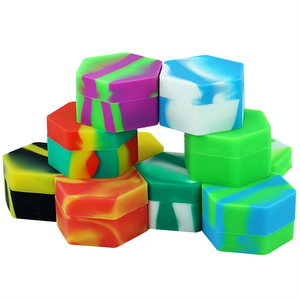 Wholesale Custom Logo 40mm Silicone Manual <b>Herb</b> <b>Grinder</b> with Simple Round Design Portable Tobacco <b>Grinder</b> <b>for</b> Accessories - Product Image 1