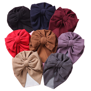 Turbante per Neonata, Bandana Carina in Cotone Lavorato a Maglia per Tutte le Stagioni, Fascia per Capelli con Grande Fiocco - Product Image 1