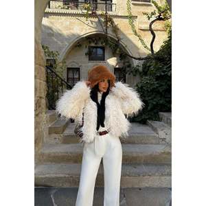 Gorro Balaclava de Felpa Color Bronceado - Product Image 2