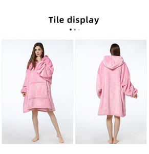 Couverture-sweat à capuche Sherpa surdimensionnée pour adulte, confortable et portable, avec manches en polaire, 100% Polyester, Logo personnalisé, Épais, Lavable en machine - Product Image 4