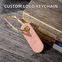 Porte-clés en cuir PU avec logo personnalisé en relief, mini porte-clés portable, cadeaux personnalisés pour hommes et femmes, cadeaux d'anniversaire